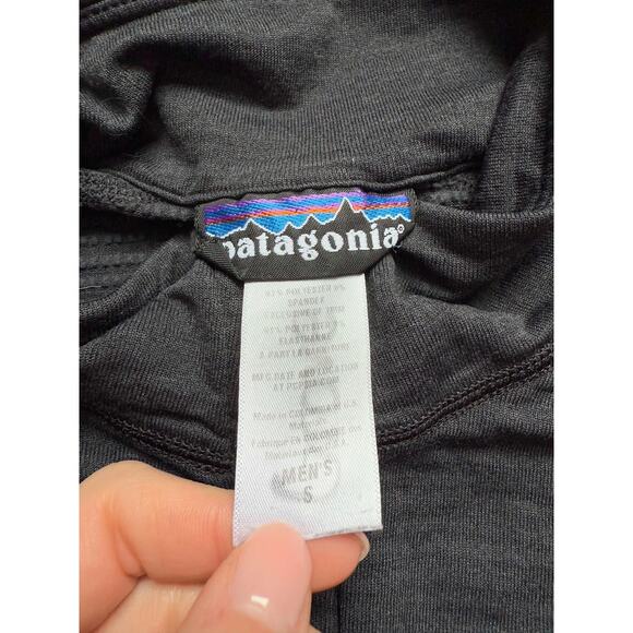 Patagonia 1/4 Zip Ribbed Layering Long Sleeve Zip Neck Shirt Black Mens Small - Picture 6 of 9